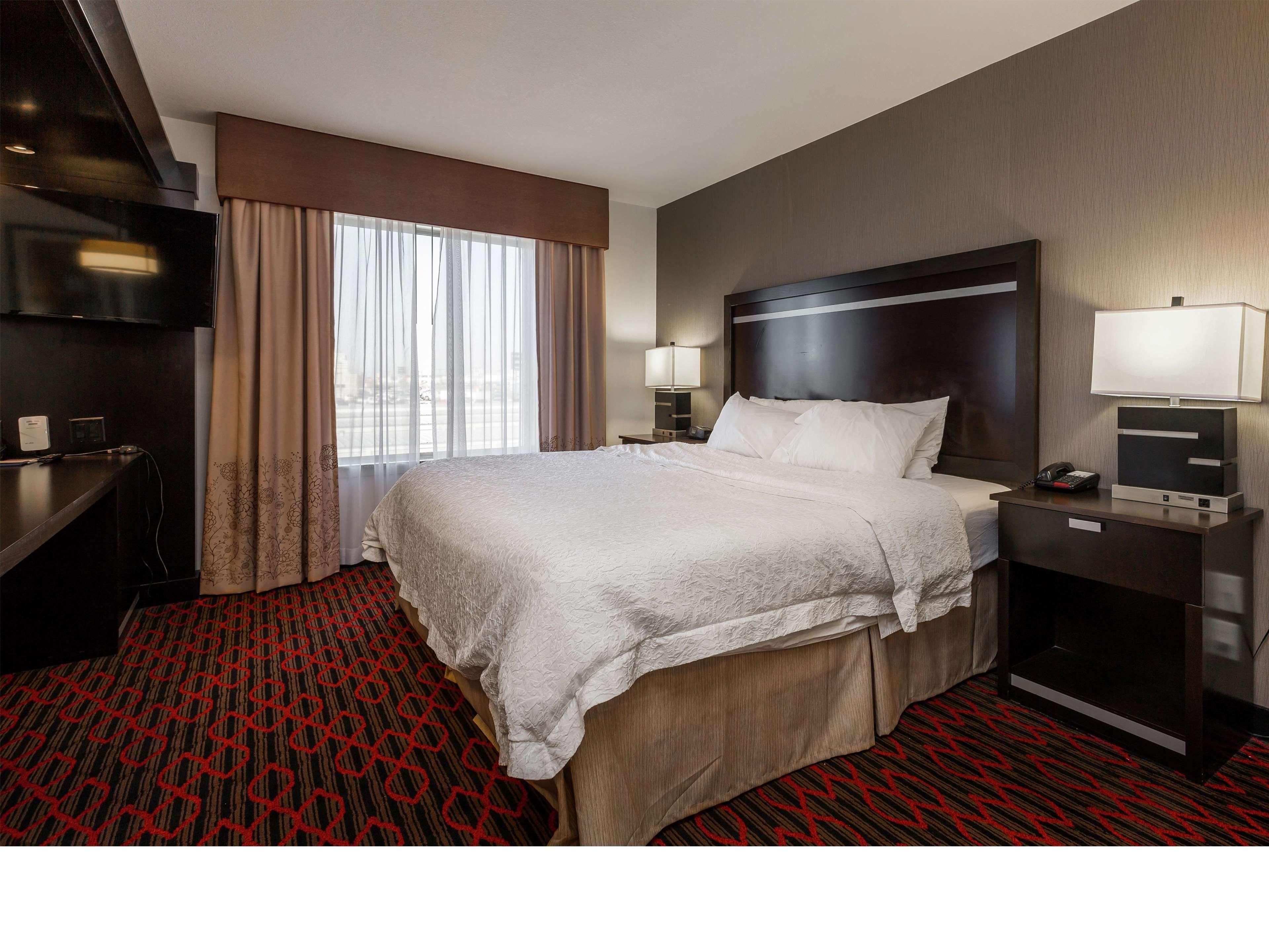 Hampton Inn & Suites By Hilton Lethbridge Esterno foto