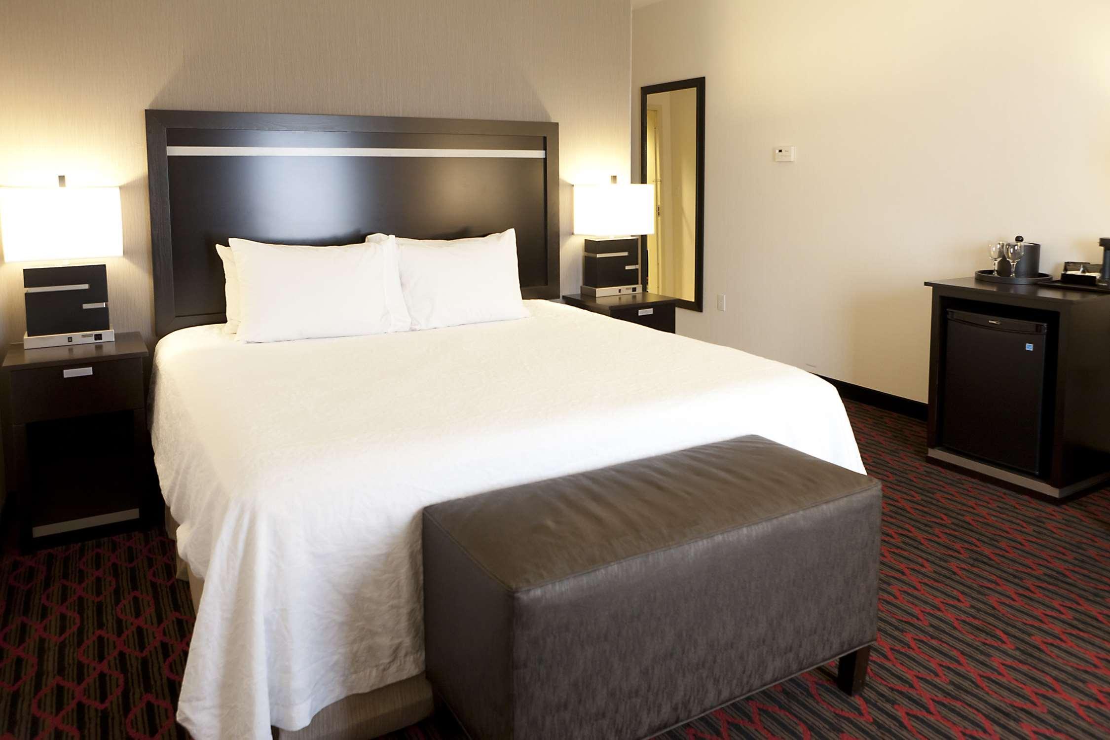 Hampton Inn & Suites By Hilton Lethbridge Esterno foto